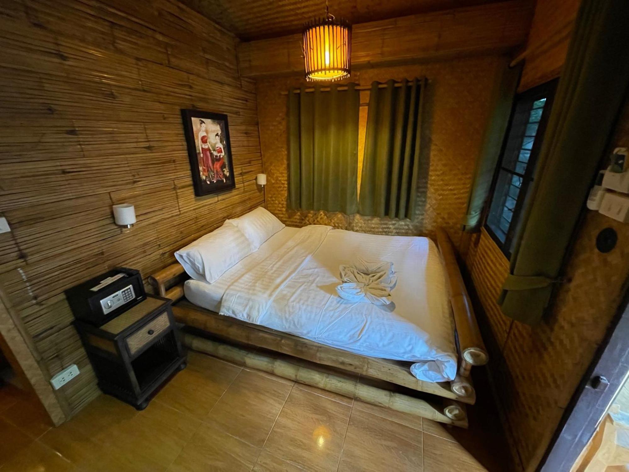 Boutique Hotel & Restaurant, Jaidee Bamboo Huts Чиангмай Экстерьер фото