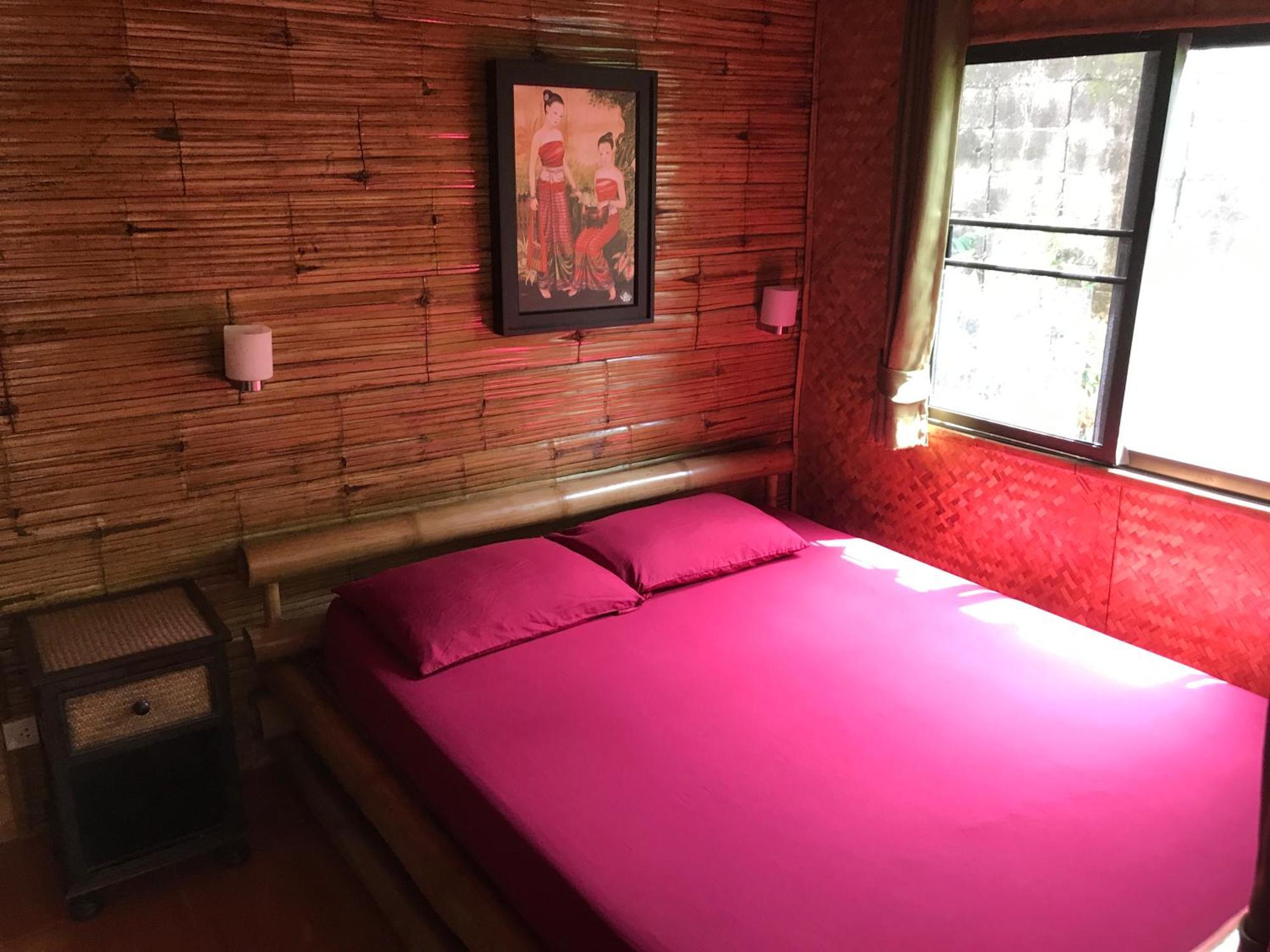 Boutique Hotel & Restaurant, Jaidee Bamboo Huts Чиангмай Экстерьер фото