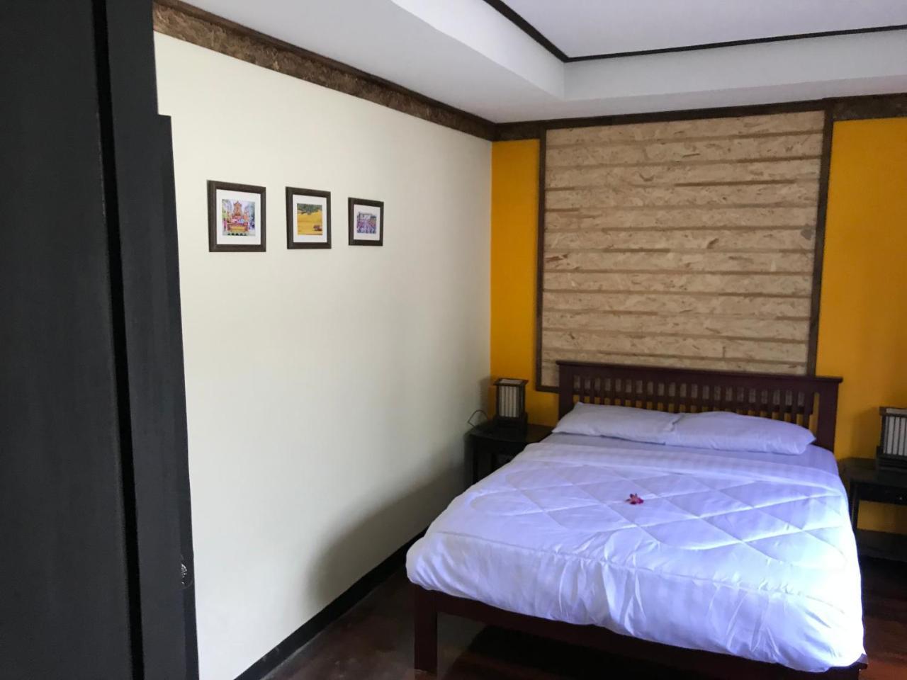 Boutique Hotel & Restaurant, Jaidee Bamboo Huts Чиангмай Экстерьер фото
